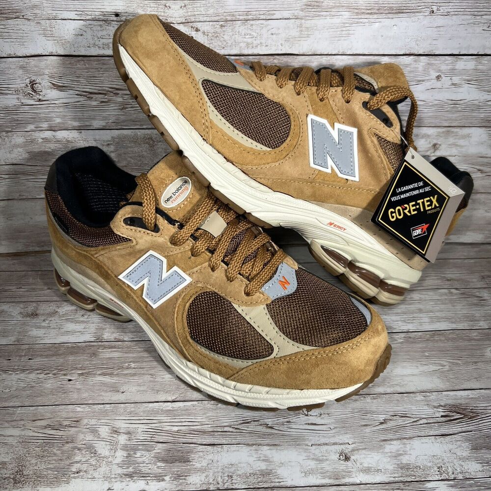 New Balance 2002R Gore-Tex Men's Size 9.5D Tobacco Brown M2002RXG